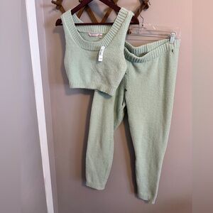 La Vie en rose minty green lounge cabin core matching set M pls see notes